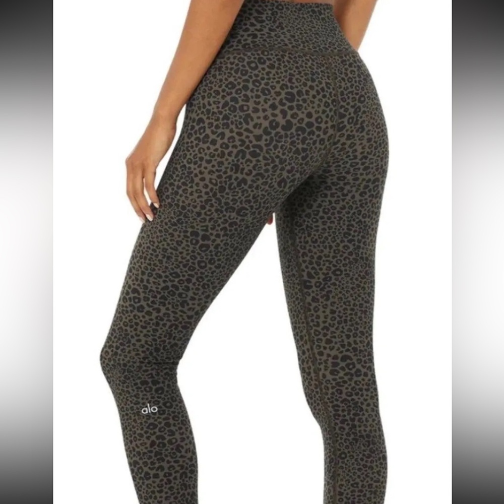 Alo Yoga Leopard Print Leggings